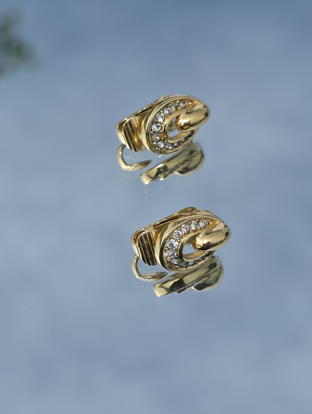 Authentic Vintage Christian Dior Gold Tone Rhinestone Clip-On Earrings - Picture 5 of 14